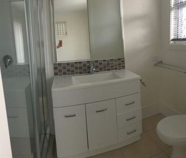 For Lease: Modern Townhouse Living in a Convenient Eagleby Location - Photo 3
