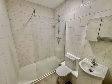 2 bedroom flat to rent - Photo 4