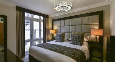 3-bedrooom apartment with private garden square in Stanhope Gardens, Kensington, London SW7 - Photo 4