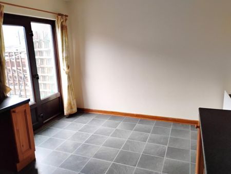 3 bedroom terraced house to rent - Photo 2