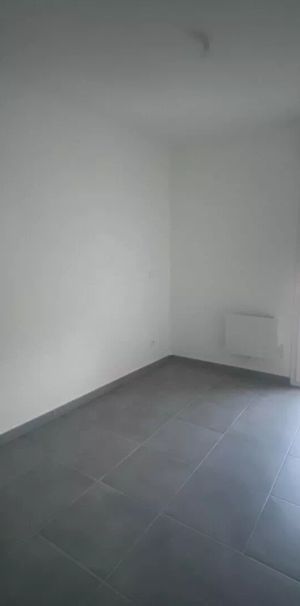 Appartement Corbeil Essonnes 3 pièce(s) 43.39 m2 - Photo 2