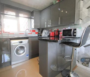 2 bedroom maisonette to rent - Photo 1