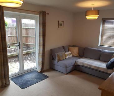 2 bedroom terraced house to rent - Photo 4