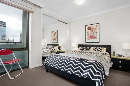 FURNISHED 2-BED WITH CARPARK AT MANTRA ON RUSSELL - Photo 4