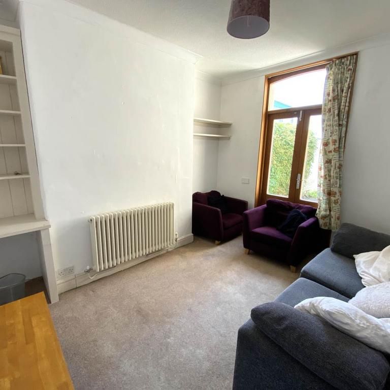 4 bedroom house to rent - Photo 1