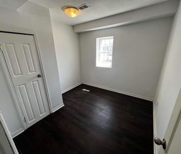 For Lease - 29 Rykert Street Unit# 1, St. Catharines, Ontario - Photo 3