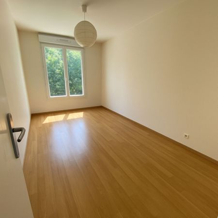 Location Appartement 3 pièces 66m² ST CYR SUR LOIRE 37540 - Photo 3