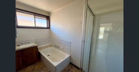Low-Maintenance Two-Bedroom Home in Convenient Corio Location! - Photo 5
