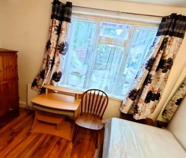 1 bedroom house of multiple occupation to rent - Photo 4