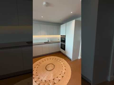 3 Bed Flat, Sophora House, SW11 - Photo 1
