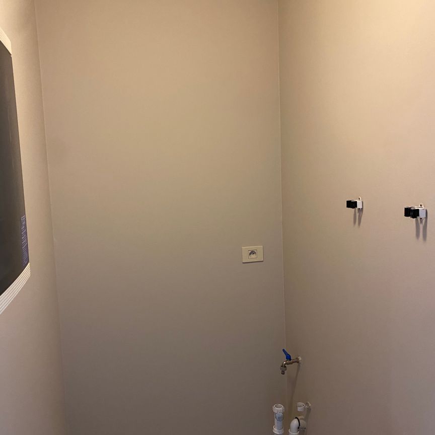 Instapklaar 2-slpk APPARTEMENT + GARAGE - Foto 1