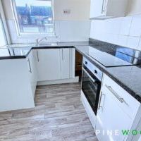3 BEDROOM House - Terraced - Photo 1