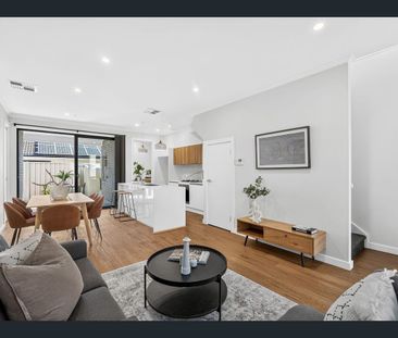 Modern & Stylish Townhouse in Sought-After Magill - Photo 1