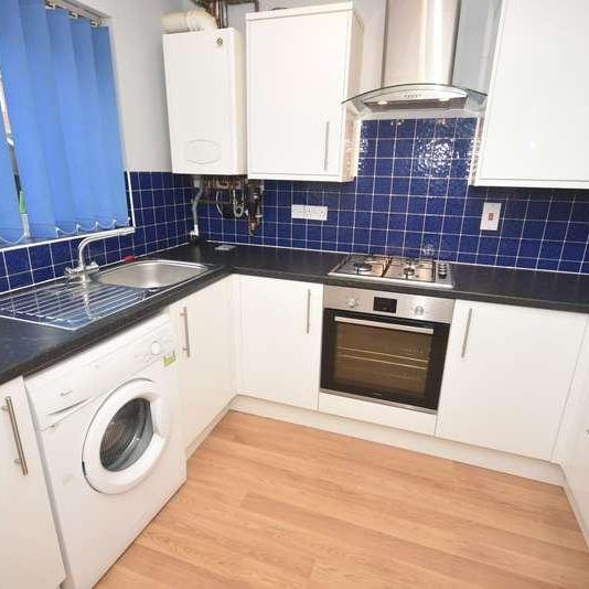 Warde Street, Manchester, Hulme, M15 - Photo 1