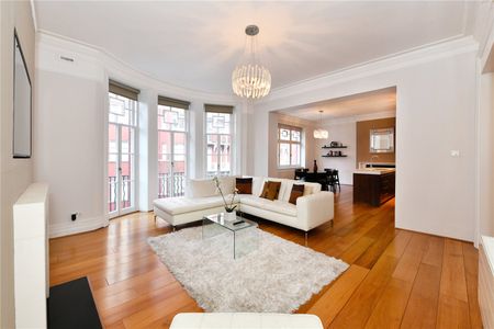 Elegant First-Floor Lateral Apartment in Prestigious Hyde Park Mansions - Photo 2