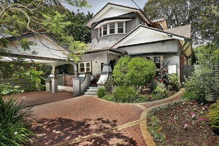 Place your family with perfect park-side poise - Photo 4