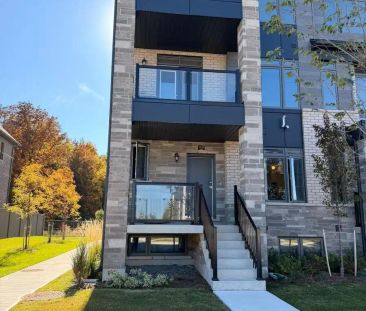 168 PETCH AVENUE — 2 Bedroom - Photo 1