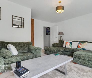 3 bedroom terraced house to rent - Photo 1