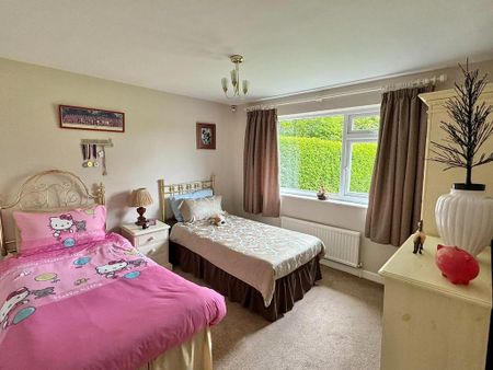 2 bedroom detached bungalow to rent - Photo 4