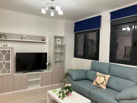 Alquiler de piso en Calle Gran Cardenal, 3 - Photo 3