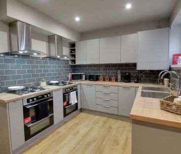 1 bedroom in a house share to rent - Photo 3