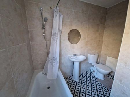 6 bedroom flat share to rent - Photo 5