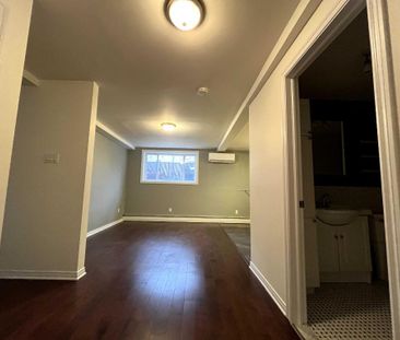 Grand 4 1/2 lumineux à louer - Photo 1