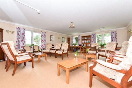 1 bedroom retirement property to rent - Photo 4