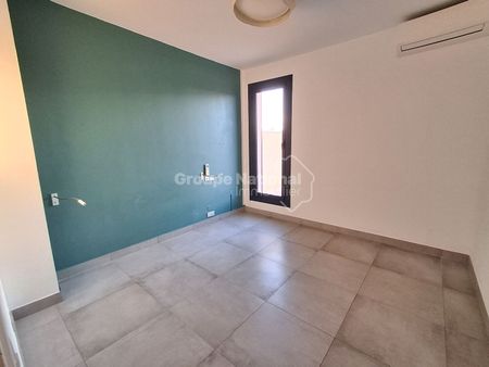 LE PONTET, beau type 2 de 44 m² avec grande terrasse, - Photo 2