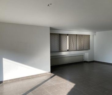 Appartement - Te huur - Photo 1