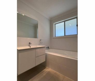 Home With Large Yard - Photo 4