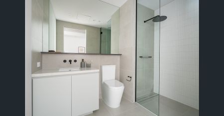 Fully Furnished, Exceptionally Spacious Two-Bedroom Apartment - Photo 5