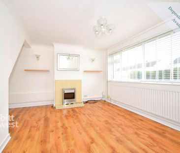 3 bedroom semi-detached house to rent - Photo 6