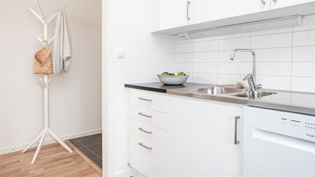 Carlavägen 38 - Photo 2