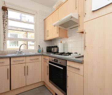 2 bedroom flat to rent - Photo 5