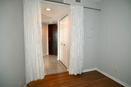 For Lease - 310 Central Park Drive Unit# 6A, Carlington - Central Park, Ontario - Photo 4
