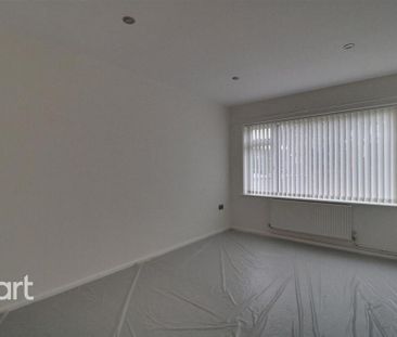 3 bedroom detached bungalow to rent - Photo 1