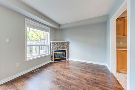 For Lease - 4401 Peter Drive, Burlington, Ontario - Photo 3