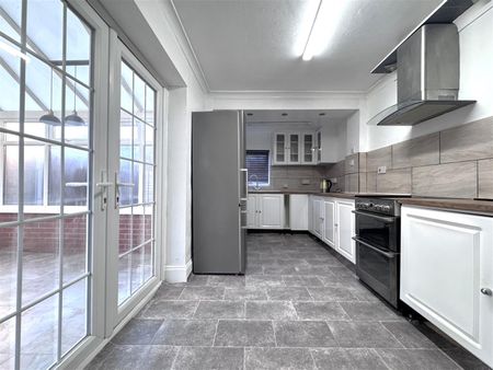 Mays Lane, Stubbington - Photo 4