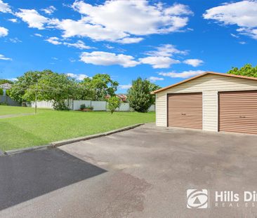 Three-Bedroom Home on a Huge Block – Ideal for Tradesperson - Photo 5