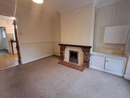 2 bedroom terraced house to rent - Photo 1