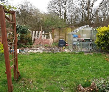 2 bedroom maisonette to rent - Photo 1