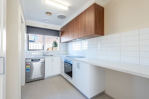 6/11 Wisewould Avenue, - Photo 1