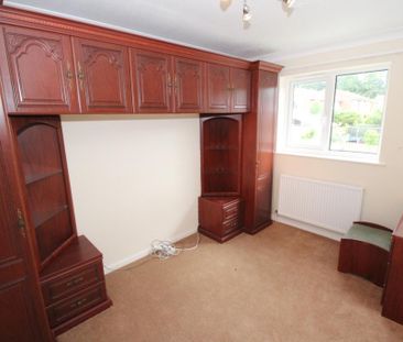 3 bedroom detached house to rent - Photo 4