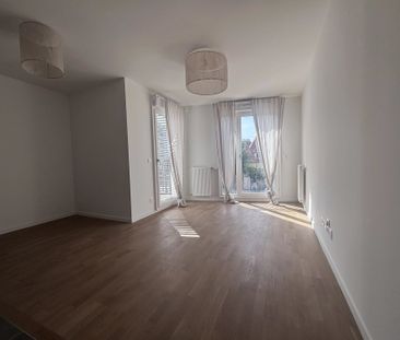 Location Appartement 2 pièces 45m² RUEIL MALMAISON 92500 - Photo 2