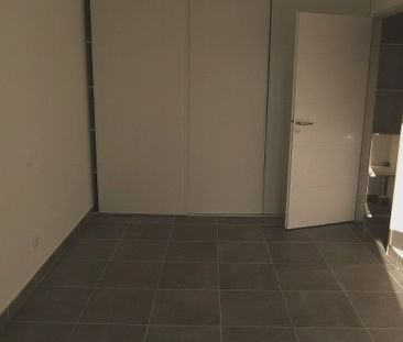 Location Appartement 2 pièces 45m² CASTELNAU LE LEZ 34170 - Photo 2