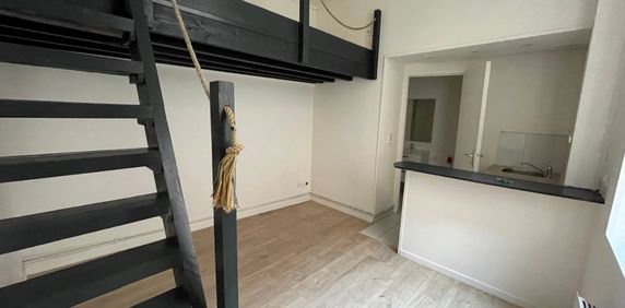 Location Appartement 1 pièces 20 m2 à Saint-Quentin - Photo 2