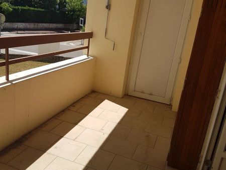 Location Appartement 3 pièces 69 m2 à Ambérieu-en-Bugey - Photo 2