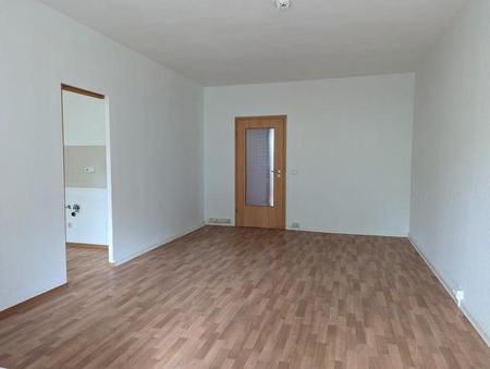 Sofort einziehen! schicke 3-Raumwohnung mit Balkon // ruhige und grüne Lage - Photo 3
