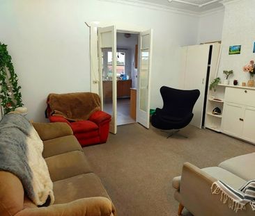 Hurlstone Park - Photo 4